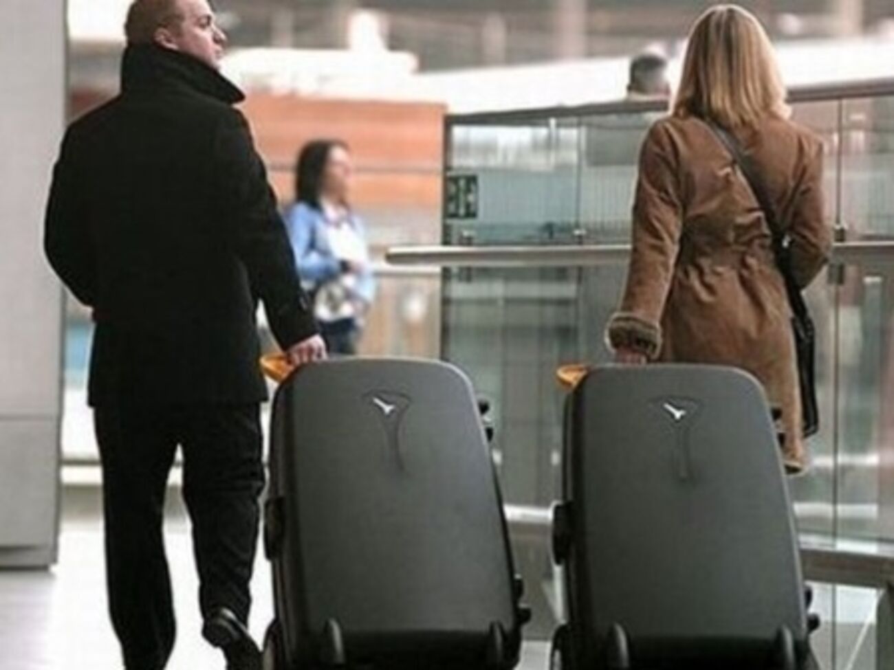 Украинские граждане подали 9579 заявок на временное проживание в Польше с 1 января по 23 марта, в то время как в первые четыре месяца 2014 года было зарегистрировано 4753 заявки