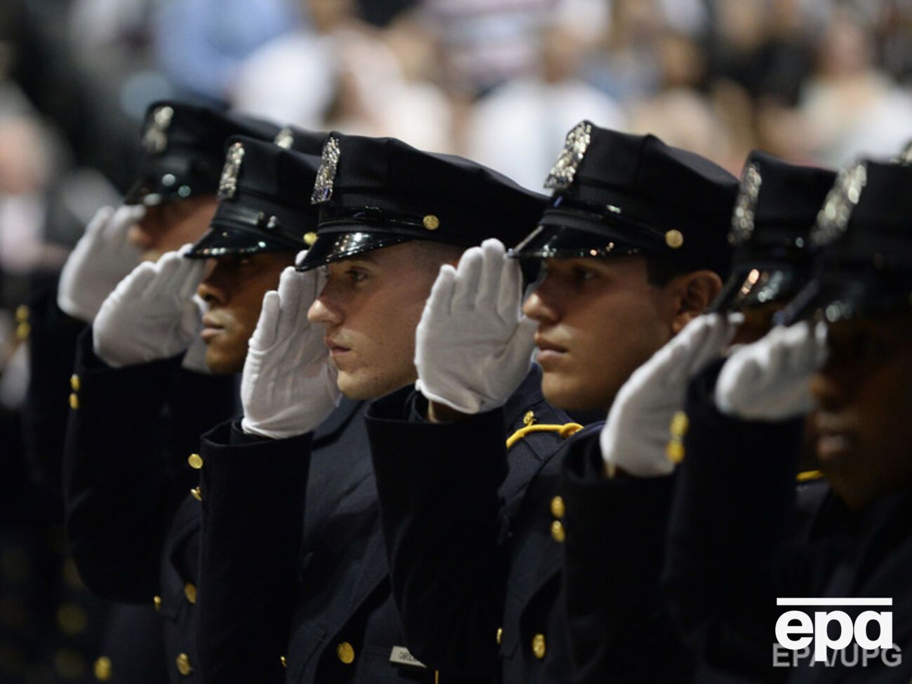 Новая форма украинской полиции будет напоминать форму полицейских Нью-Йорка