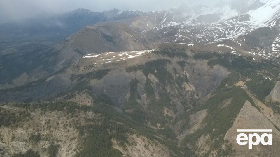 Cамолет потерпел крушение в труднодоступном месте, и все обстоятельства указывают на то, что никто не выжил