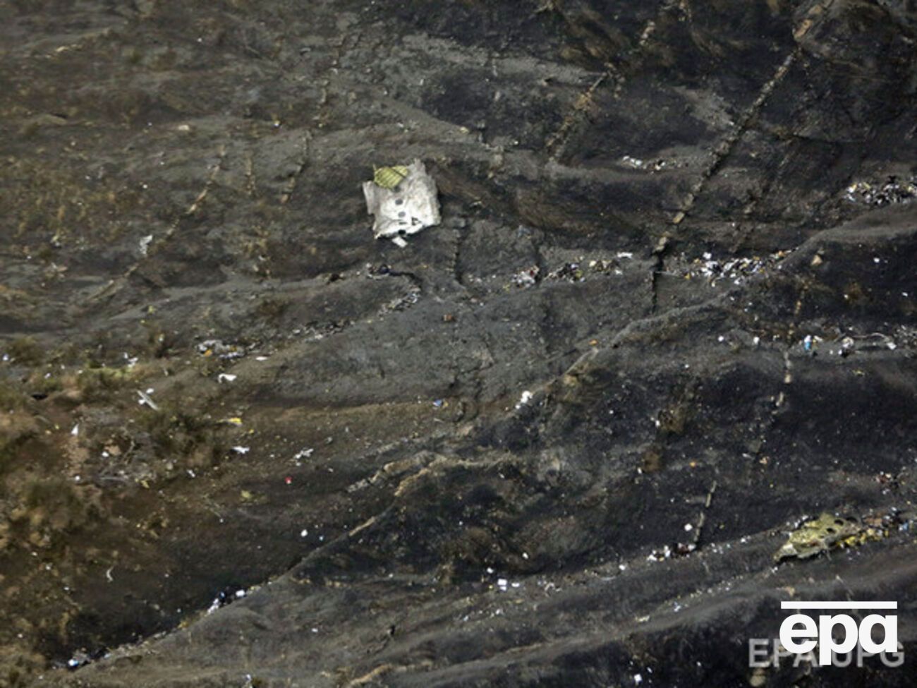 Крушение авиалайнера произошло в труднодоступной области