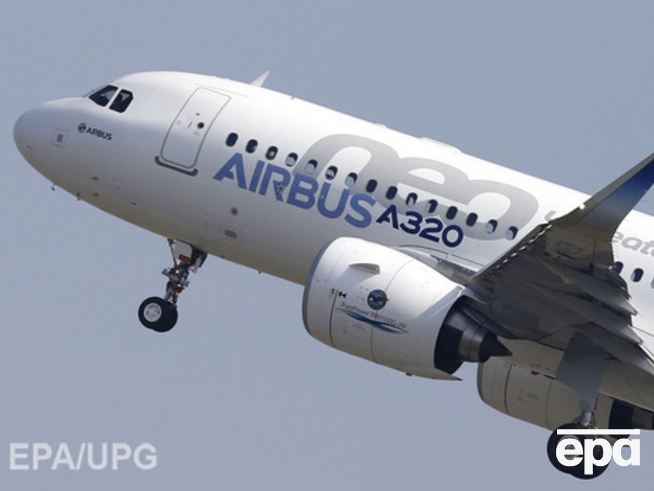 Гендиректор Lufthansa назвал авиакатастрофу "самым черным днем" в 60-летней истории компании