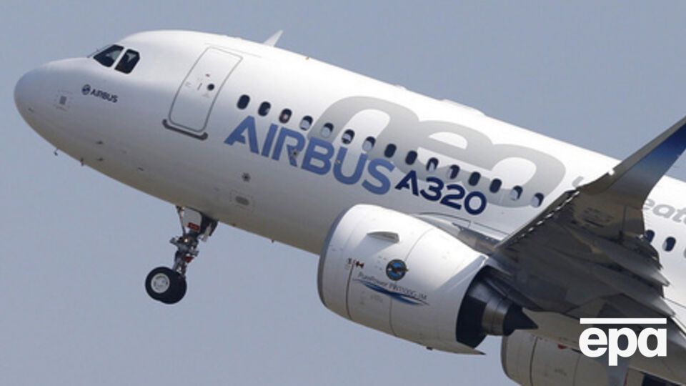 Гендиректор Lufthansa назвал авиакатастрофу "самым черным днем" в 60-летней истории компании