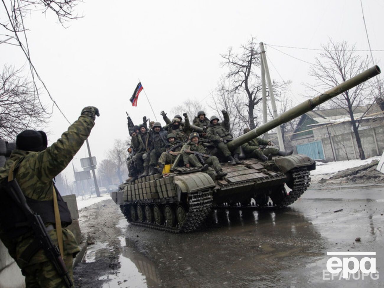 Россия продолжает усиленно снабжать боевиков