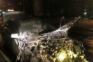 Фото сожженной машины