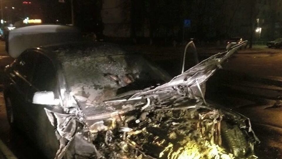 Фото сожженной машины