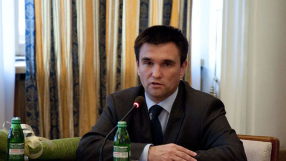 Сейчас в Украину прибыла миссия Евросоюза, которая должна оценить выполнение Киевом Плана действий по визовой либерализации, заявил Климкин