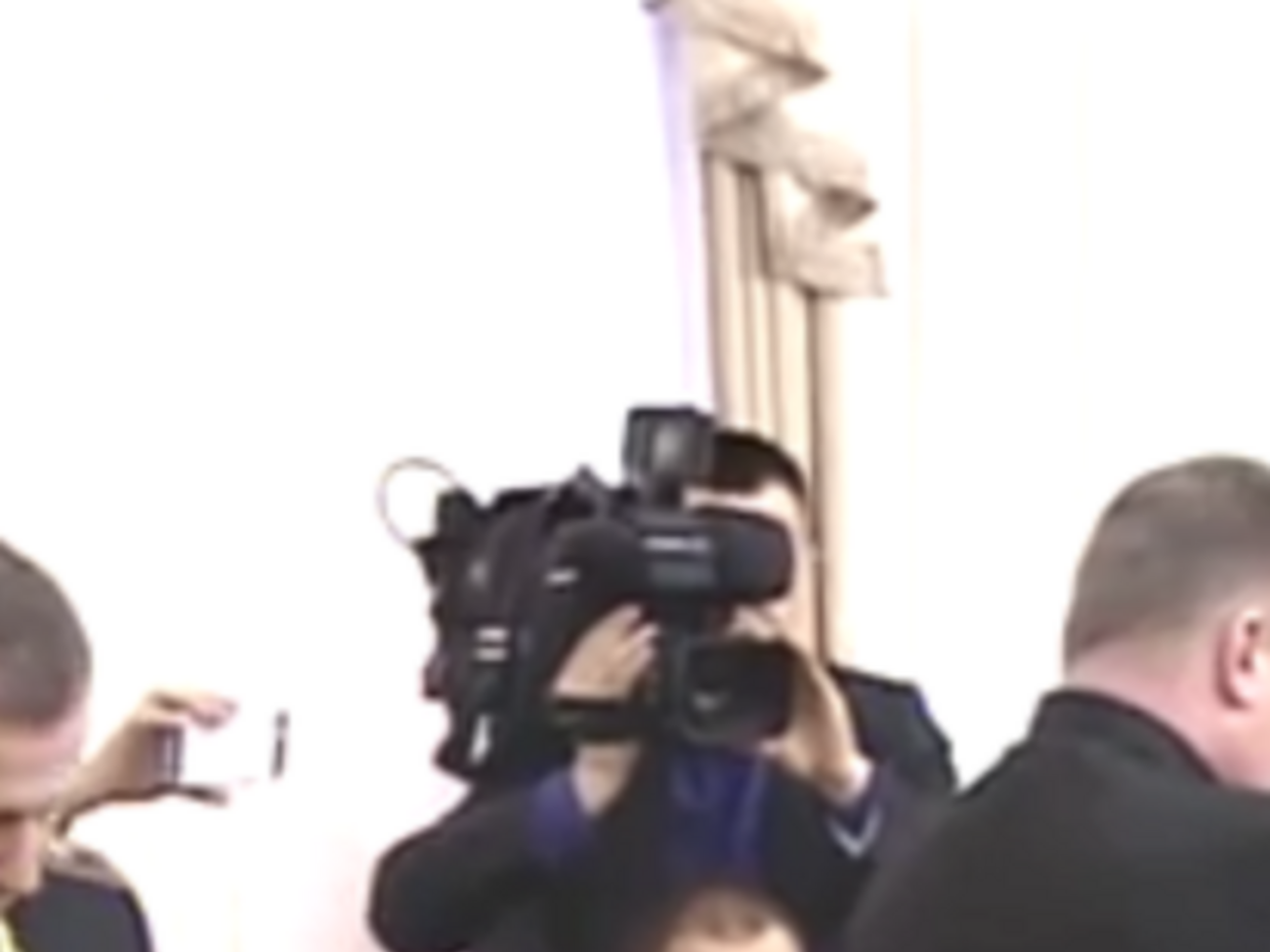 На Бочковского надели наручники во время заседания Кабмина. Видео