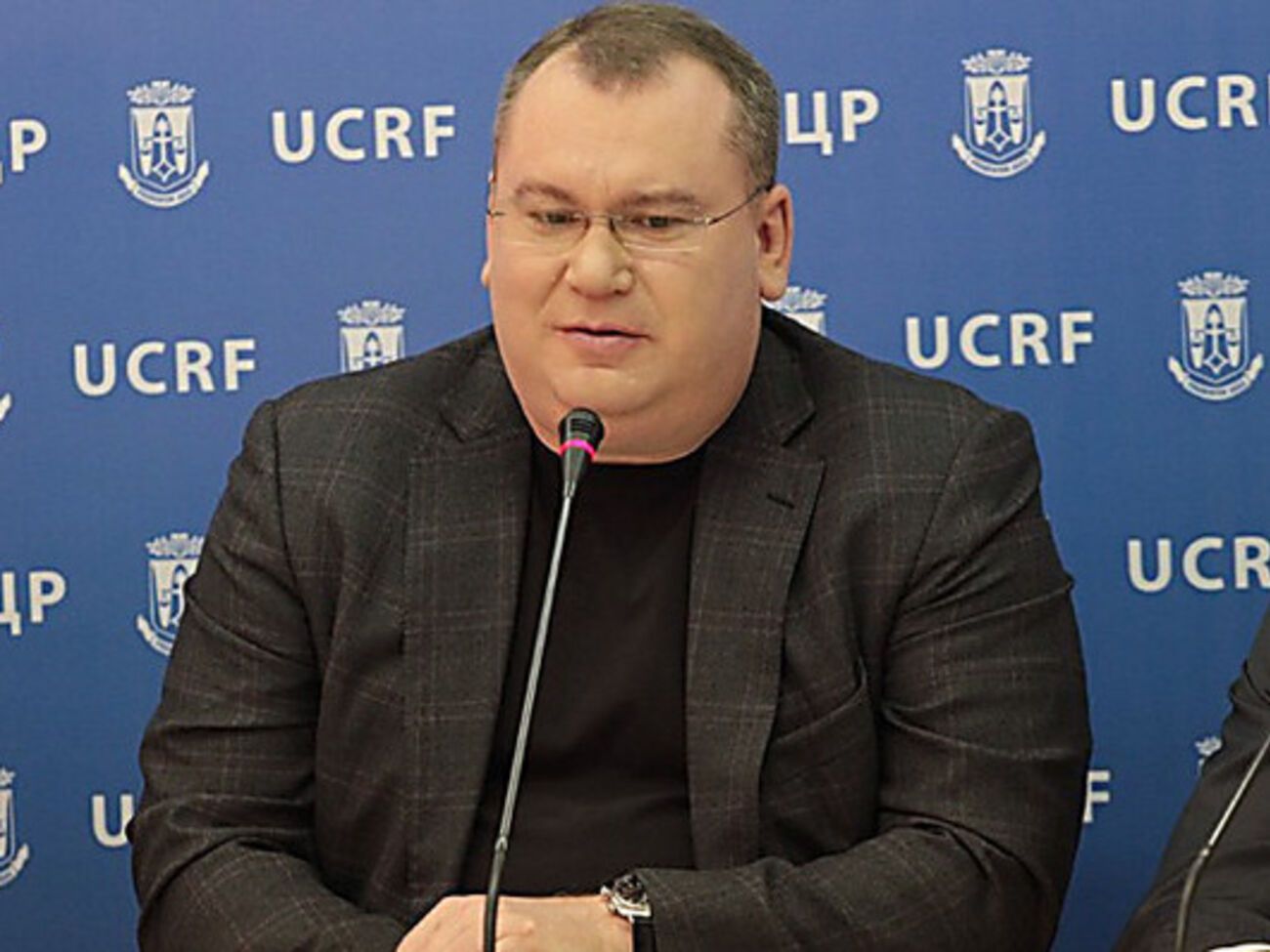 Резниченко является лауреатом &nbsp;премии "Золотое перо"