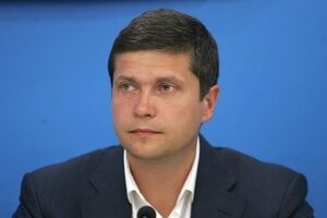 Ризаненко: В то время, как Пинчук, Ахметов и Фирташ были отдалены от активов после Майдана, Коломойский был впереди планеты всей