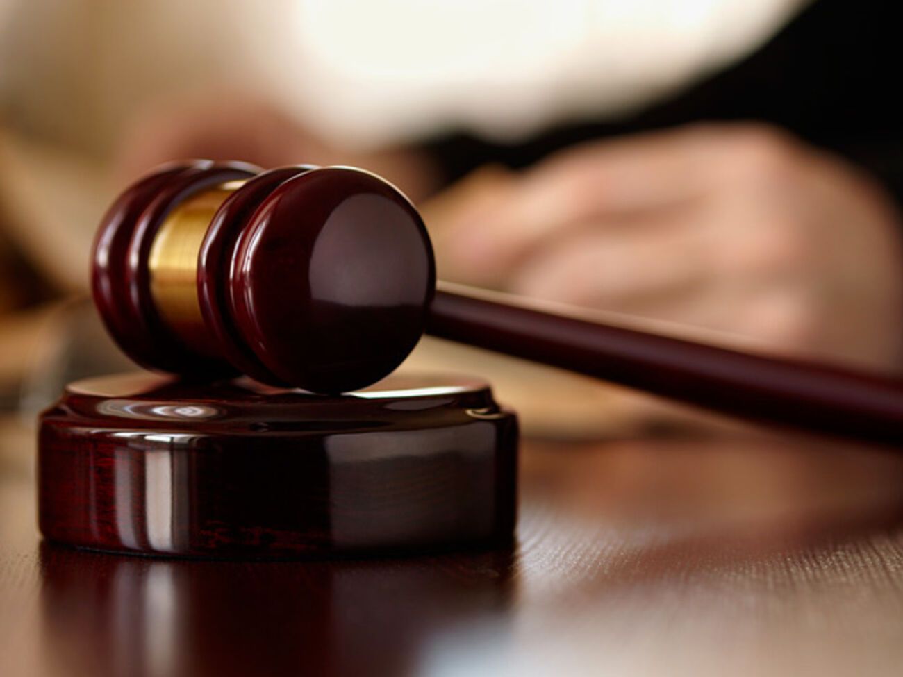 Суд начнет рассматривать дело о запрете КПУ 30 марта