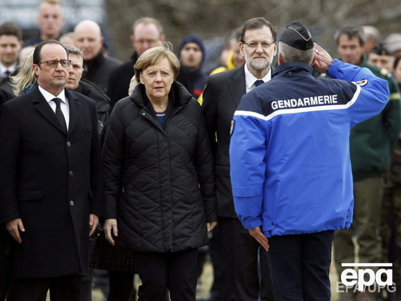 Лидеры Франции, Германии и Испании побывали на месте падения Airbus A320 в Альпах. Фоторепортаж