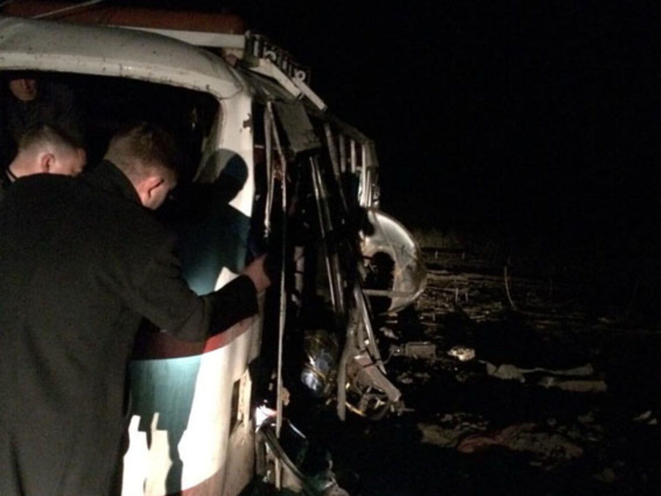 Автобус подорвался на мине