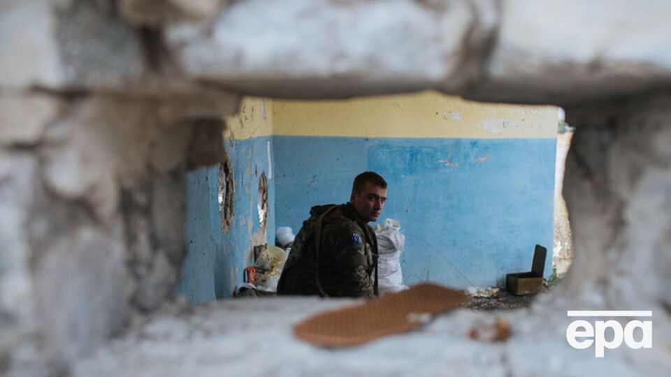 На данным штаба АТО, боевики атакуют украинских военных по всей линии соприкосновения на востоке страны