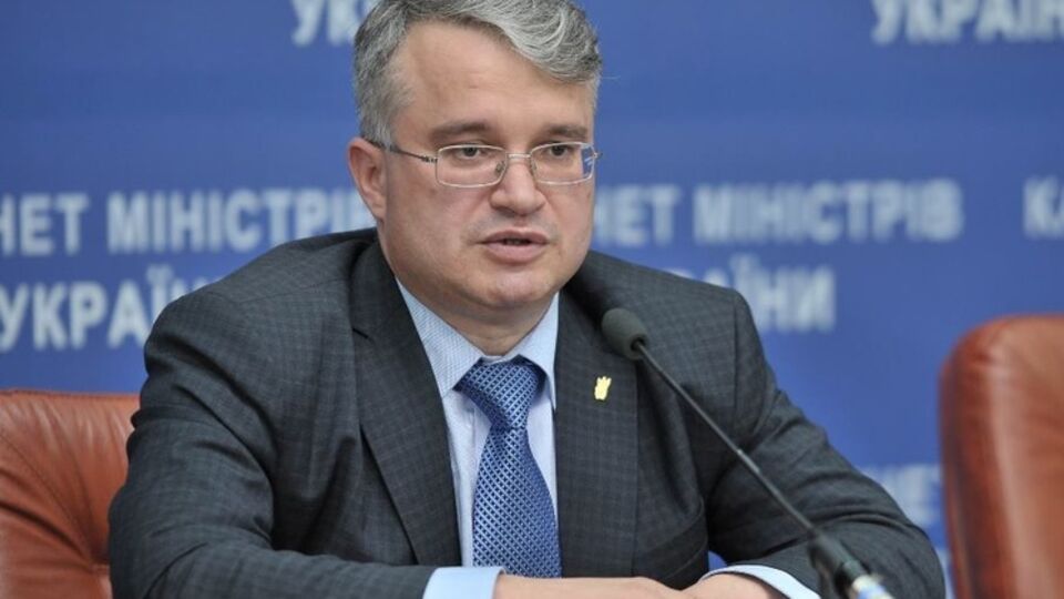 Мохник считает, что Яценюка и "Народный фронт" злят разговоры о коррупции в правительстве