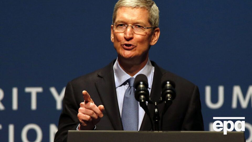 По оценке издания, общая стоимость активов, принадлежащих Куку, превышает $800 млн