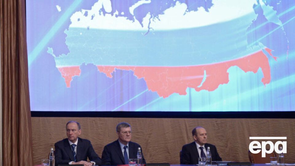 Основным условием предоставления кредита для Белоруссии является отсутствие просроченных обязательств перед РФ и Антикризисным фондом ЕврАзЭС