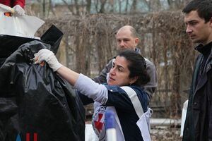 Во время передачи погибших в калининском морге Донецка присутствовали сотрудники Международного комитета Красного Креста