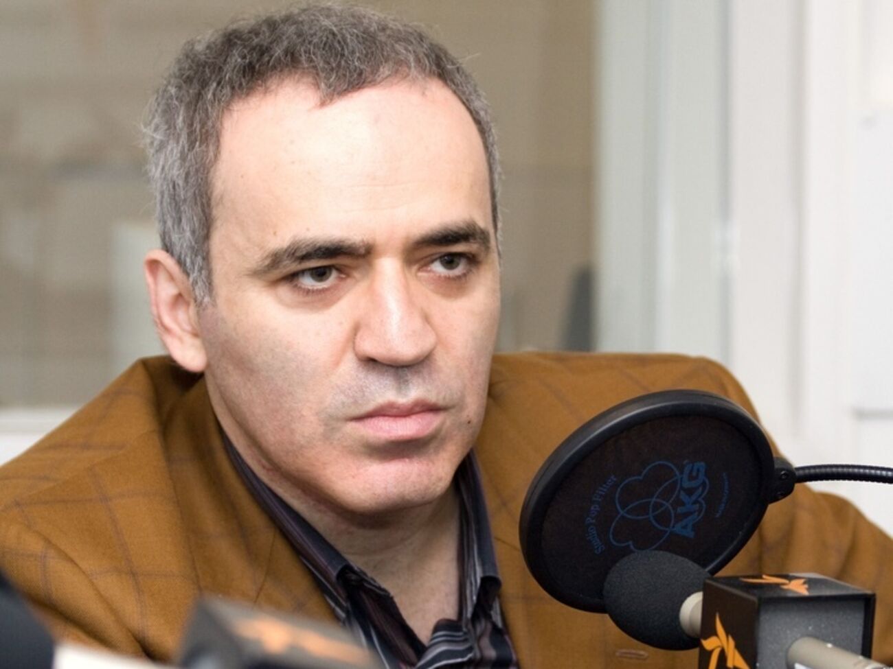 Каспаров уверен, что война закончится, когда исчезнет источник угрозы в Кремле