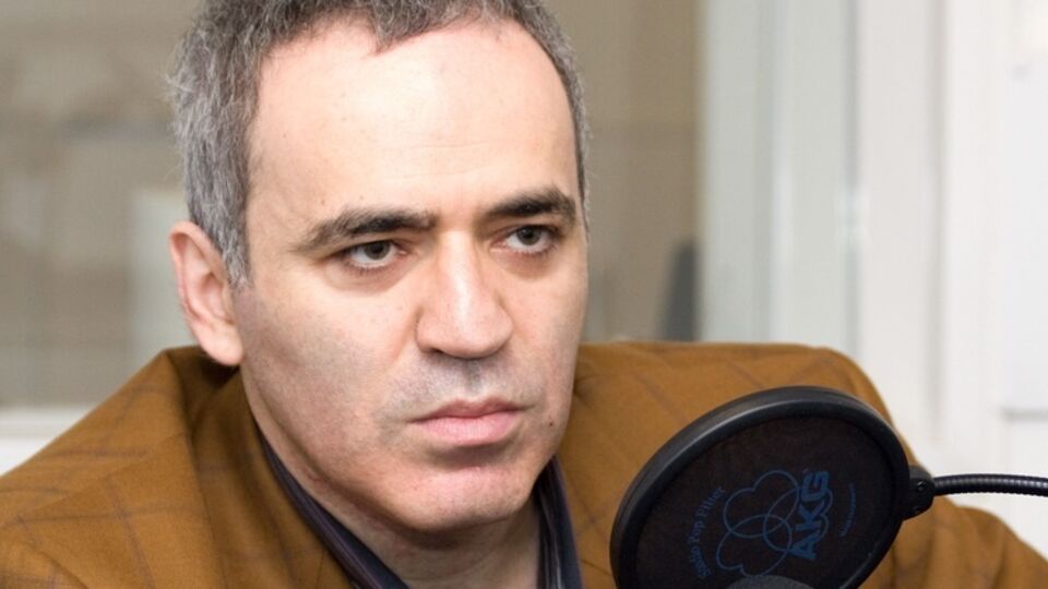 Каспаров уверен, что война закончится, когда исчезнет источник угрозы в Кремле