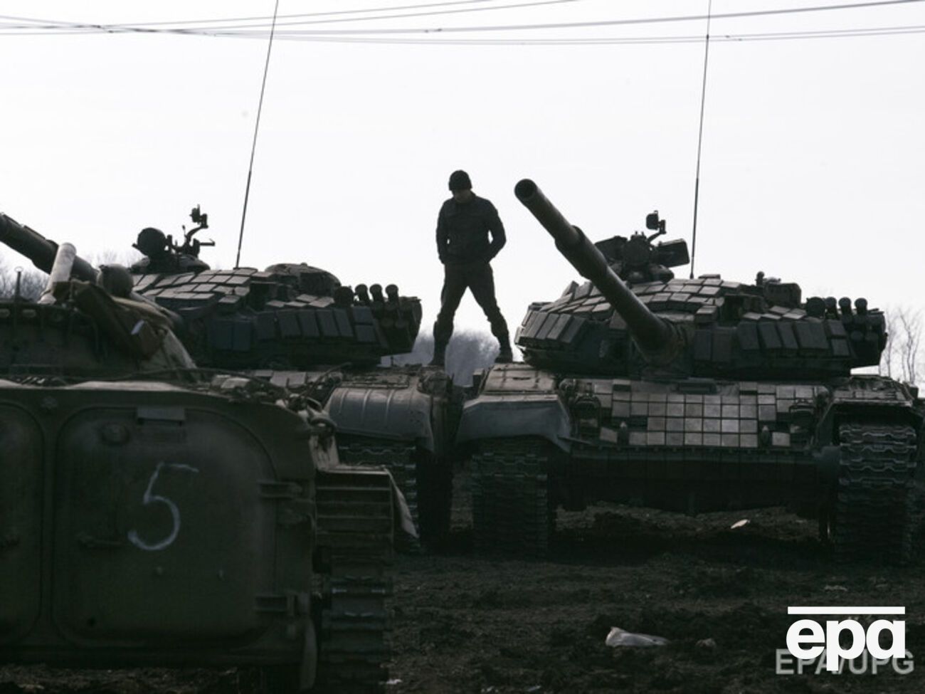 Через Макеевку в сторону Енакиево боевики перебросили шесть танков