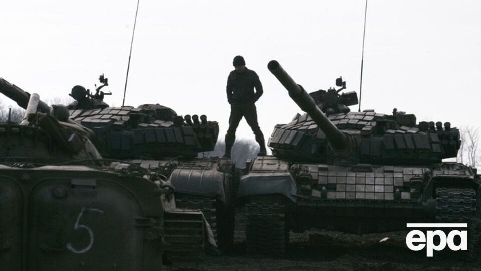 Через Макеевку в сторону Енакиево боевики перебросили шесть танков