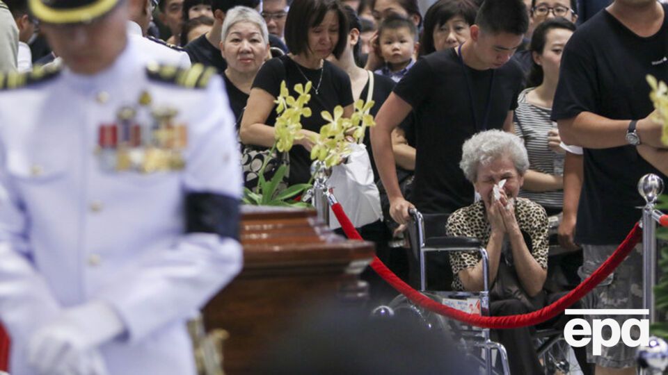 Сингапур скорбит по умершему Ли Куан Ю