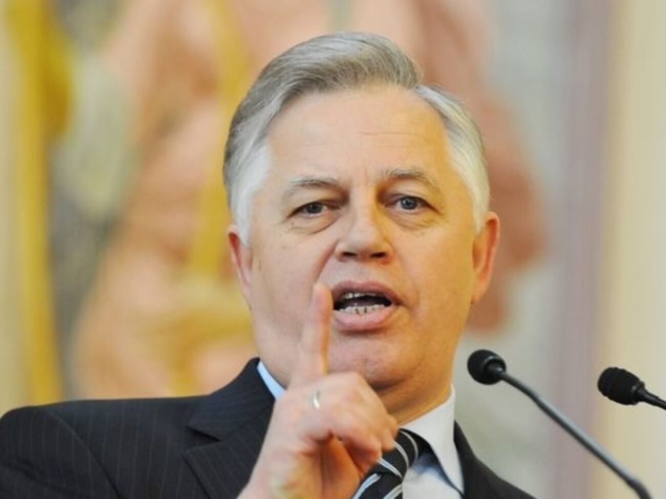 По информации Мосийчука, Симоненко вошел в состав президиума КПРФ