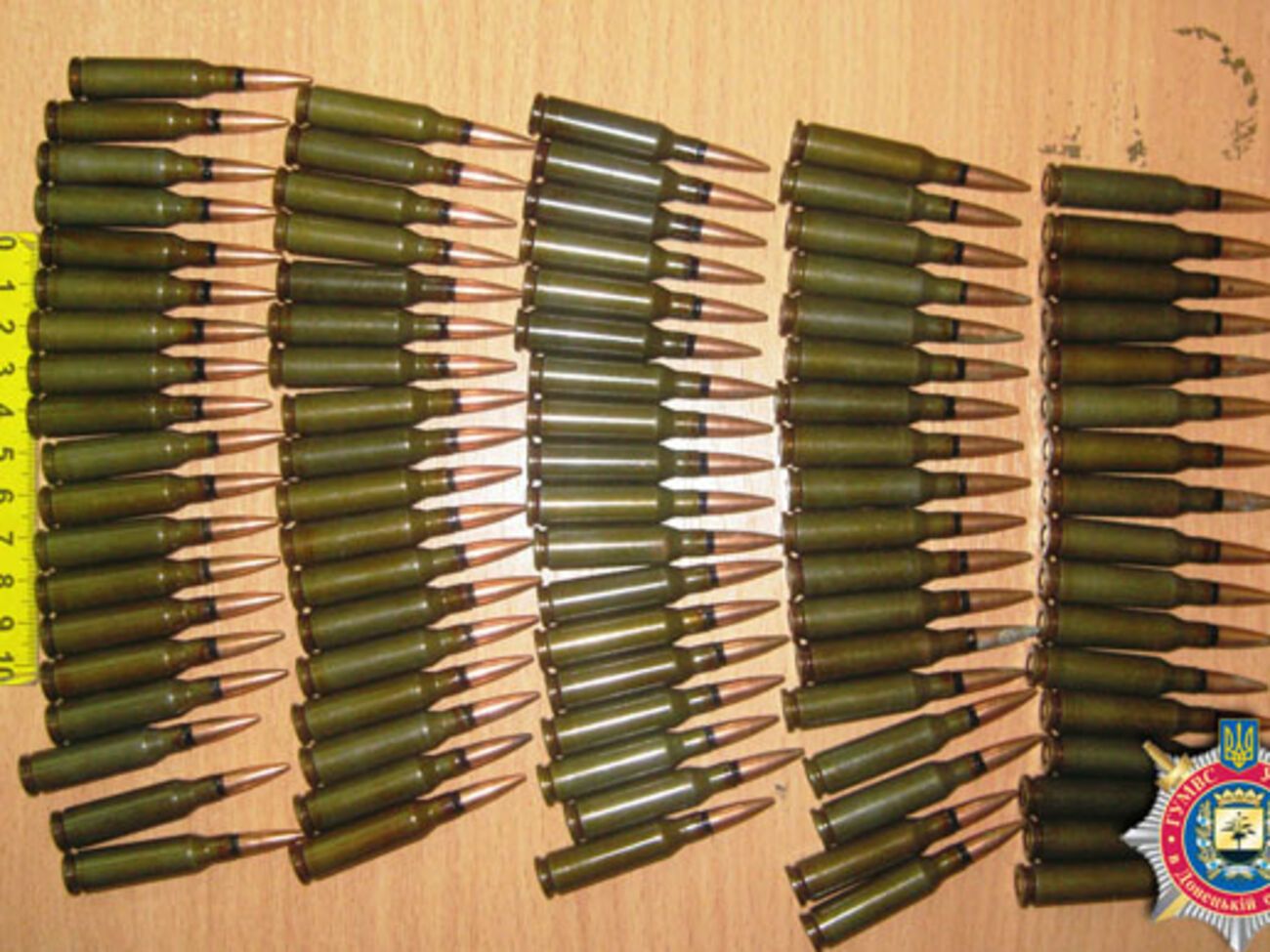 Из зоны АТО пытались отправить оружие и боеприпасы в посылке