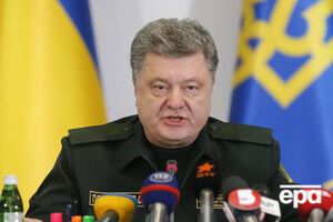 Порошенко сообщил, что согласовал повышение 40 боевых офицеров до генеральских званий