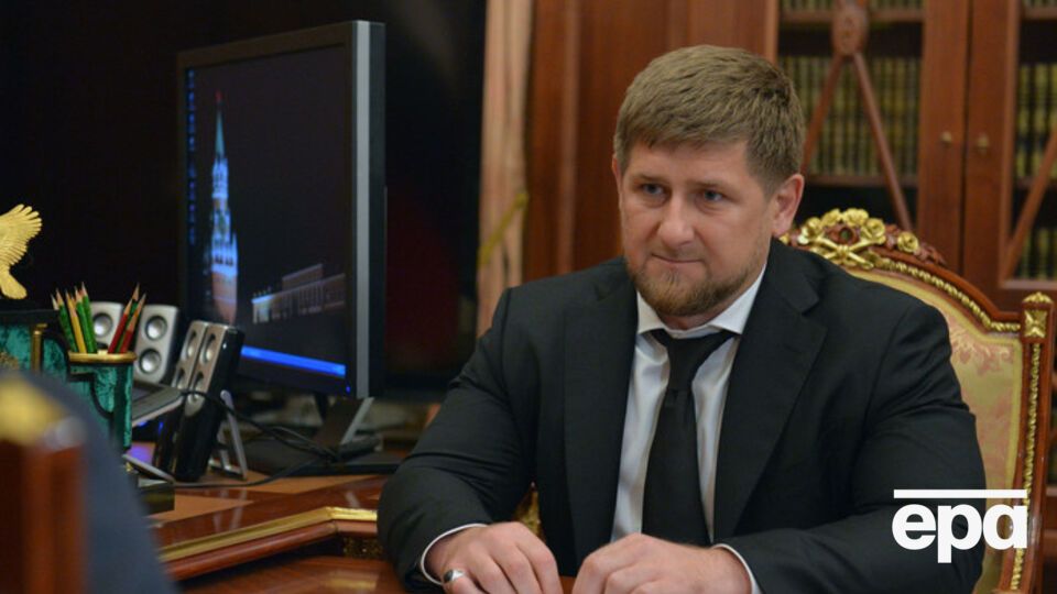 Ранее в этом месяце Кадырова наградили крымские "власти"