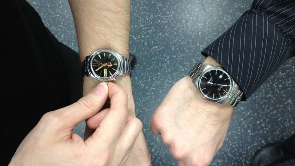 Не забудьте перевести часы