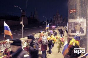 Бирюков раскритиковал префекта Центрального округа Виктора Фуера за то, что на мосту не был наведен "порядок"