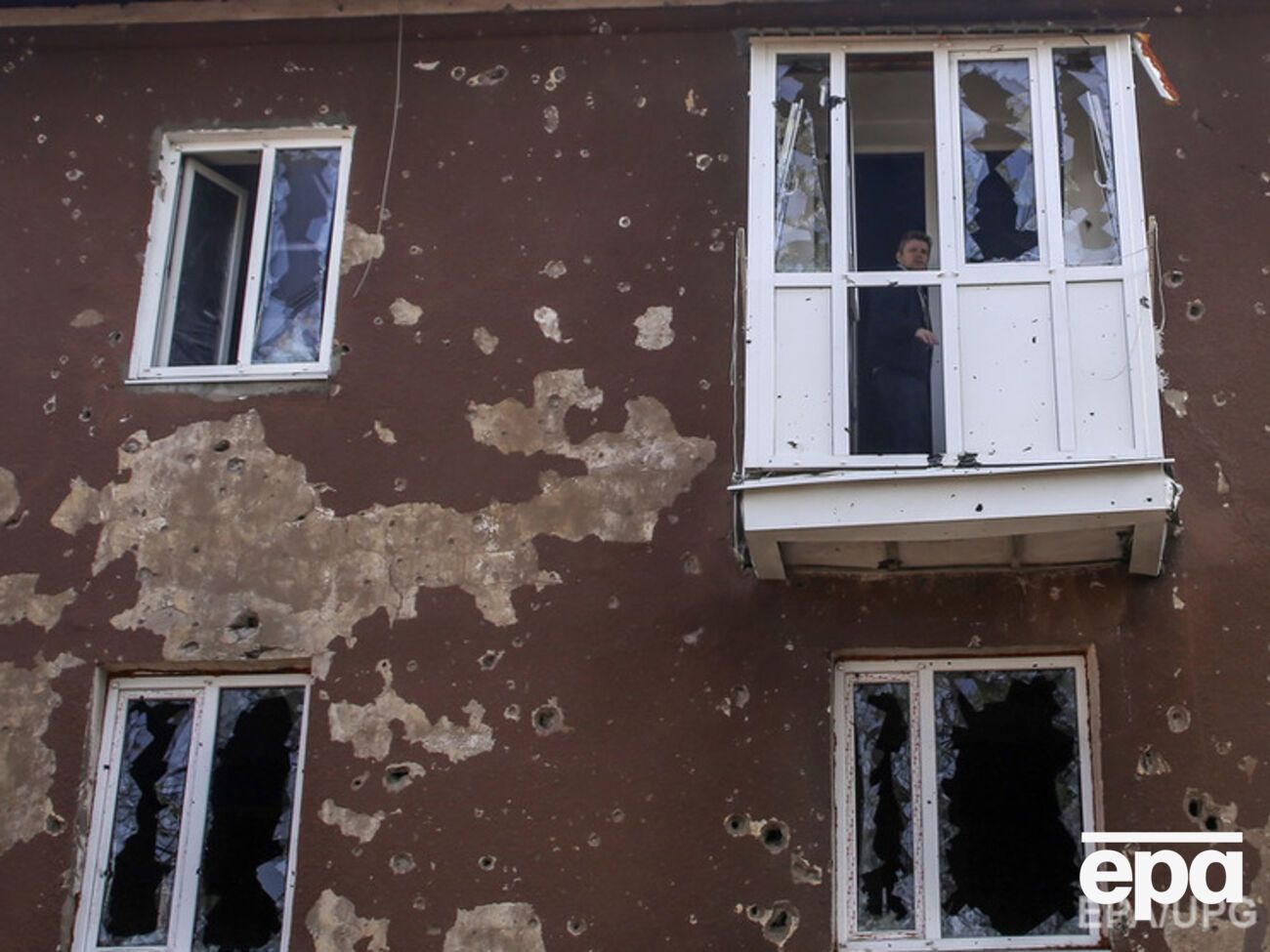 Боевики продолжают обстреливать населенные пункты из тяжелого вооружения