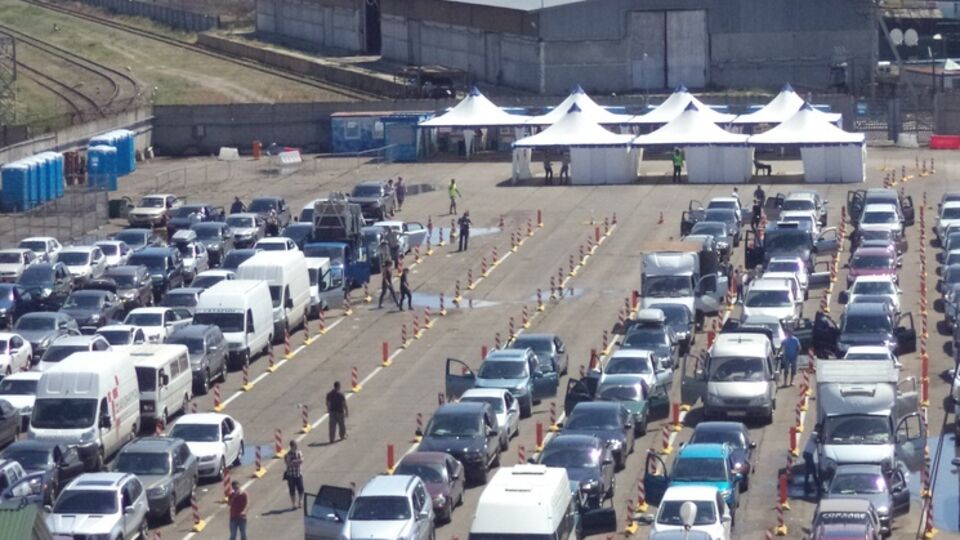 На переправе очереди