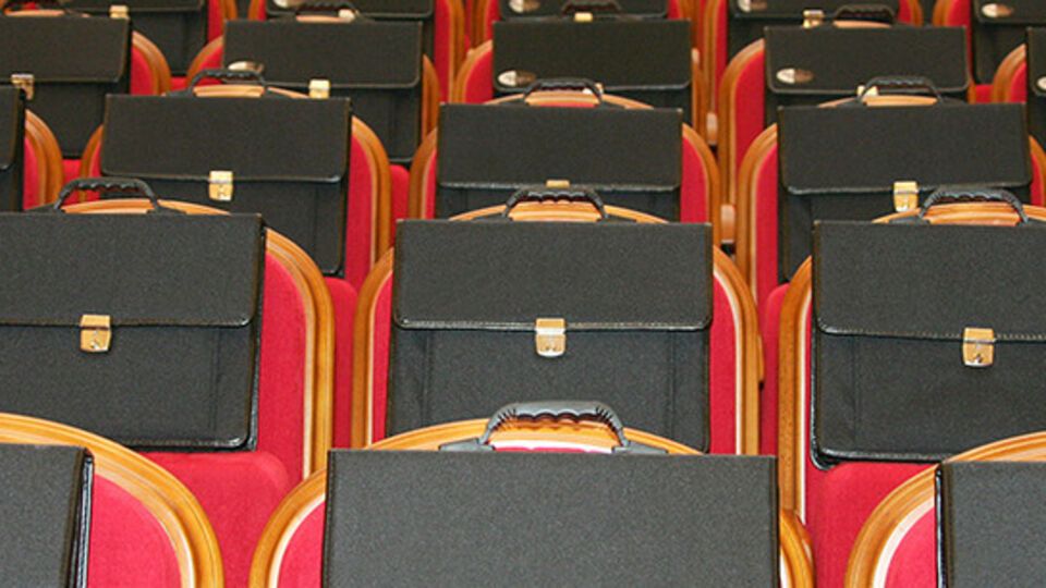 Об окончательном распределении портфелей в теневом Кабине станет известно 31 марта