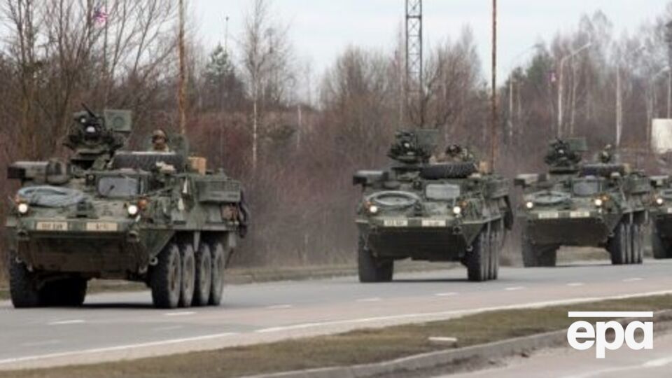 Колонна проследует через Чехию транзитом