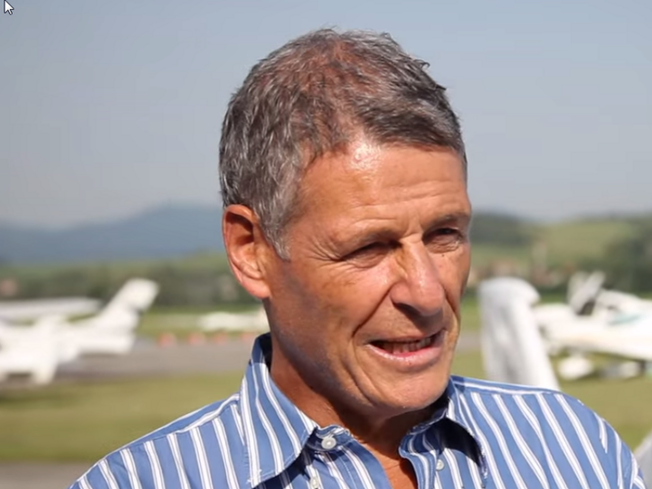 До аварии он успел пересечь ряд государств в Европе, Африке и Южной Америке