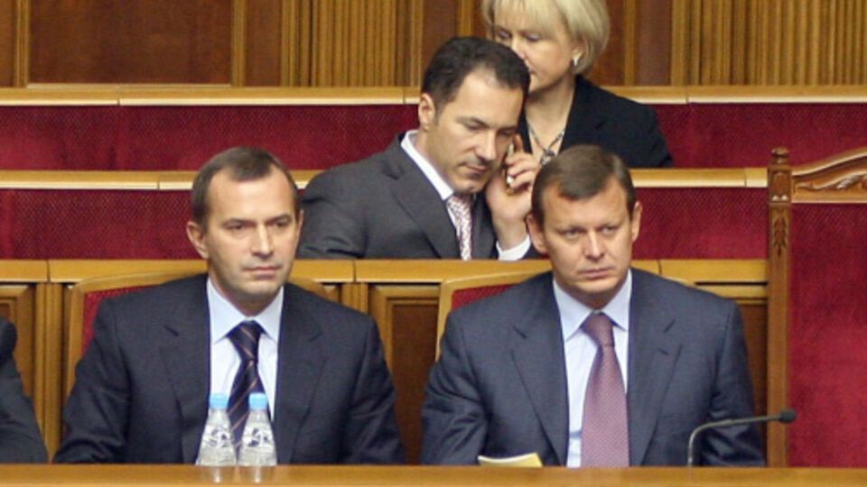 Счета компании SLAV AG братьев Клюевых остаются под арестом