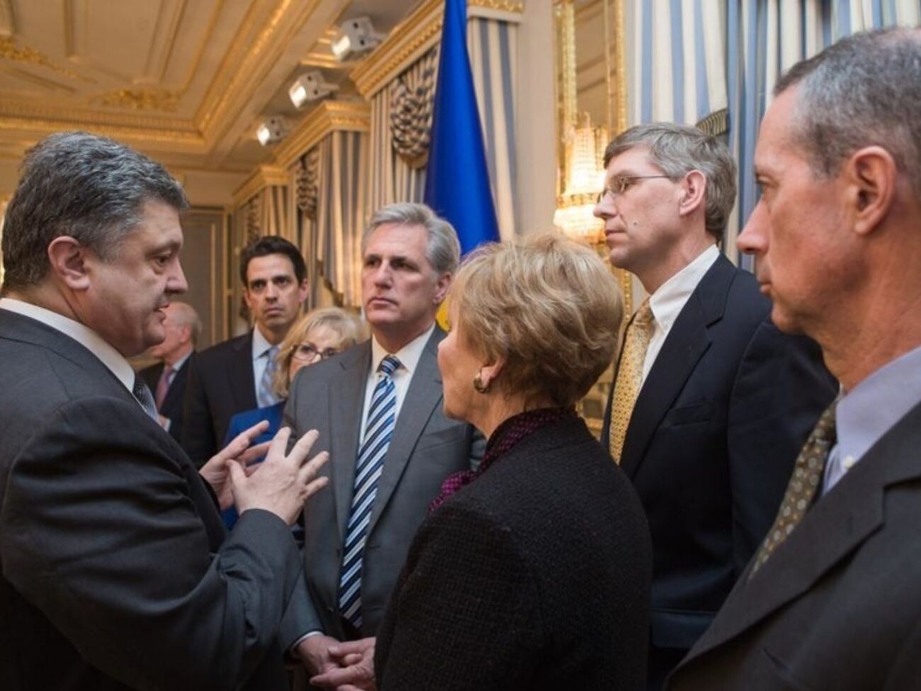 Петр Порошенко провел встречу с делегацией Конгресса США