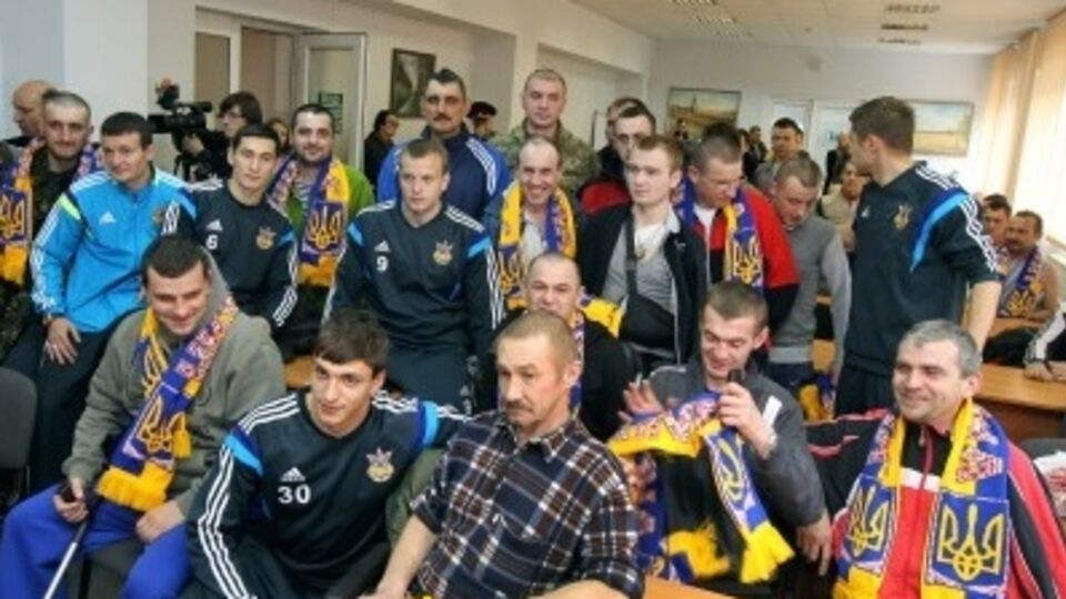Во время приезда футболистов в госпитале находились 47 раненных бойцов АТО