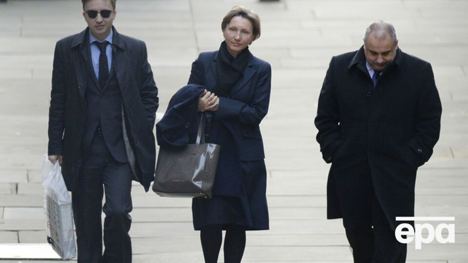 Вдова Литвиненко Марина прибывает в суд