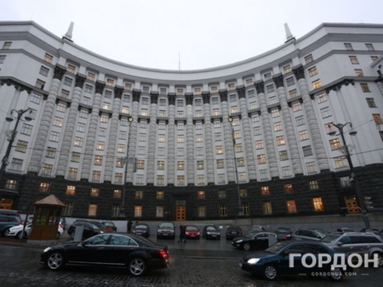 Кабмин объявил конкурс на должности директоров 18 госпредприятий