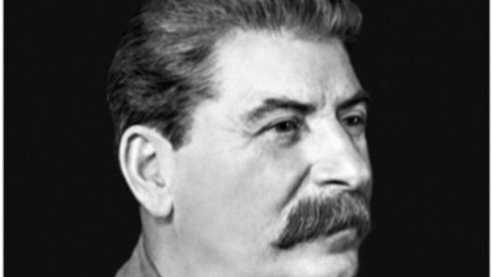 Соцопрос: 39% россиян положительно оценивают личность Сталина