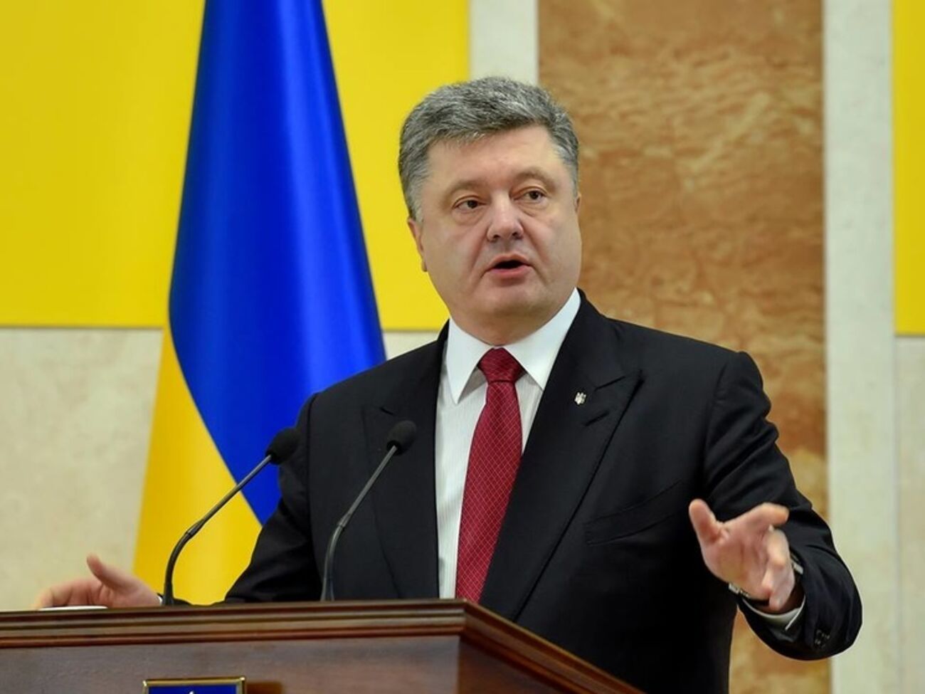 Порошенко: В&nbsp;ближайшее время выйдет соответствующее решение СНБО