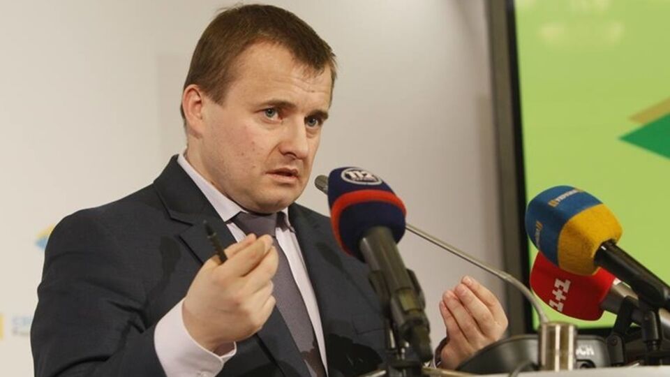 Владимир Демчишин сообщил, что Украина хочет повысить стоимость электроэнергии для Крыма