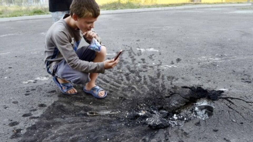 Более 150 детей подорвались на минах на Донбассе за год