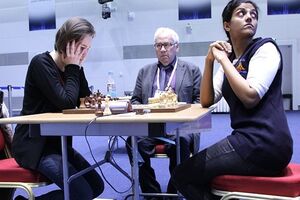 Мария Музычук и Харика Дронавалли