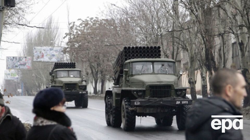 Боевики имитируют отвод техники