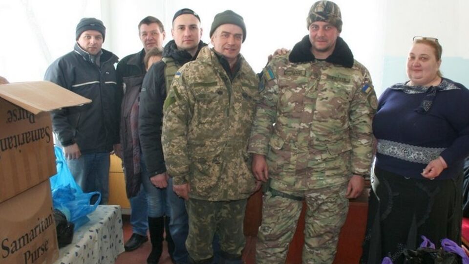 Жители Старогнатовки получили продуктовые наборы