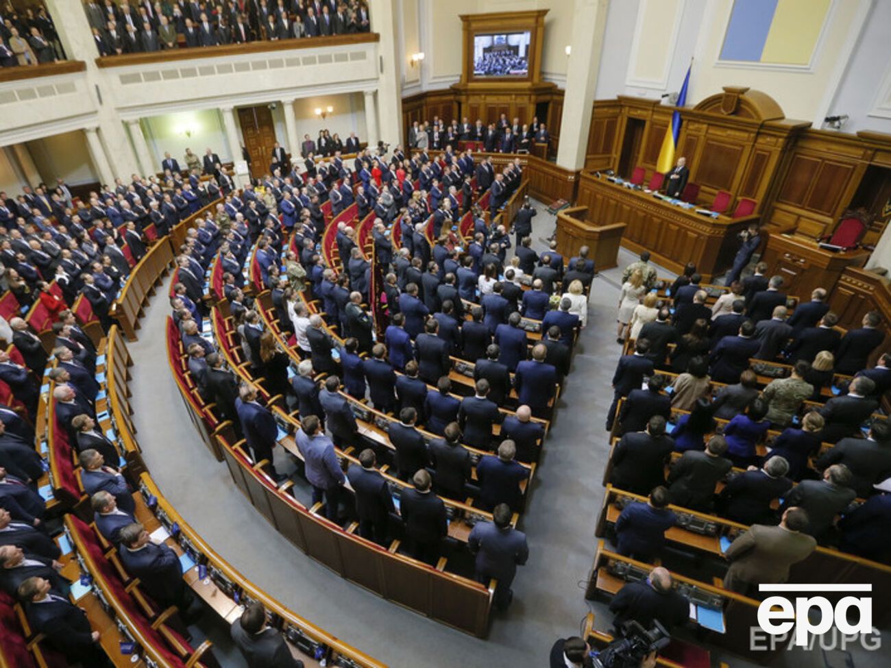 Верховная Рада продолжит работу завтра